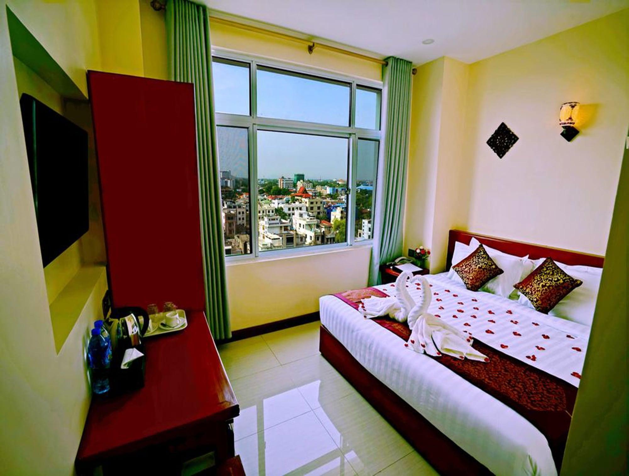 King Park Hotel Mandalay Buitenkant foto