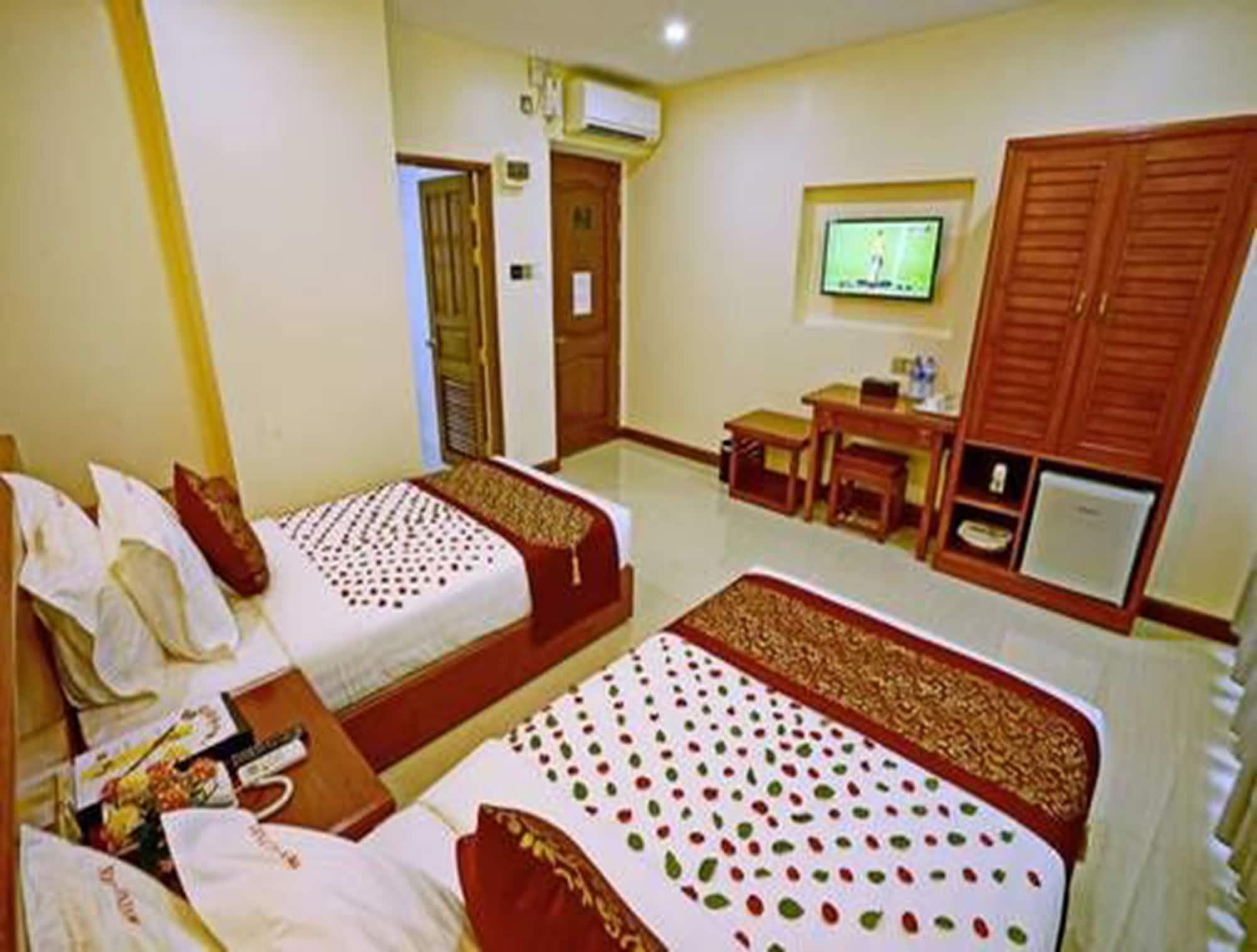 King Park Hotel Mandalay Buitenkant foto