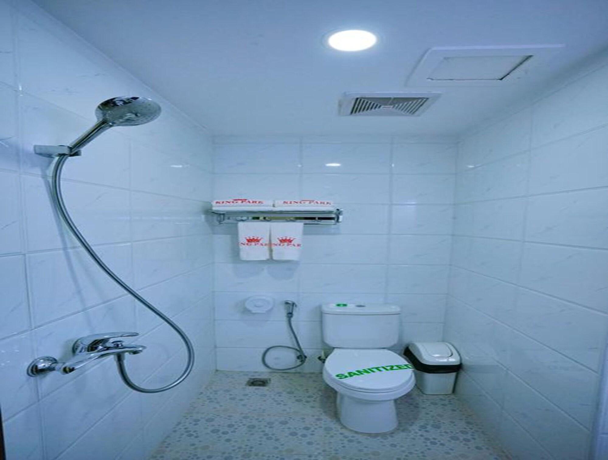 King Park Hotel Mandalay Buitenkant foto