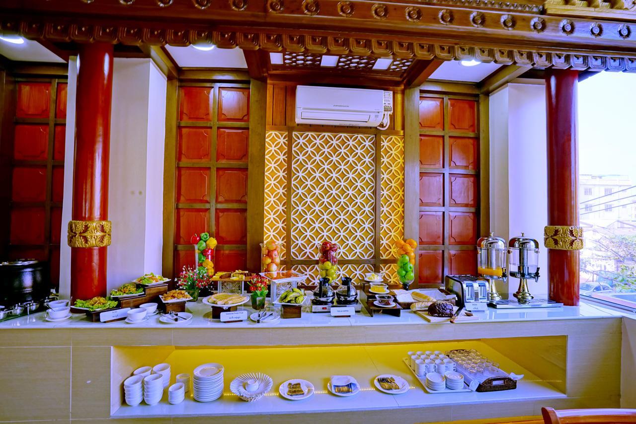 King Park Hotel Mandalay Buitenkant foto