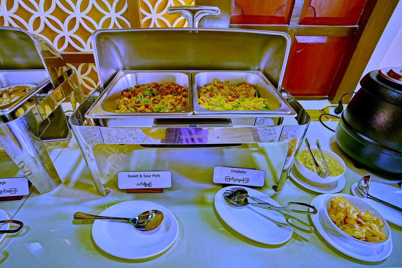 King Park Hotel Mandalay Buitenkant foto