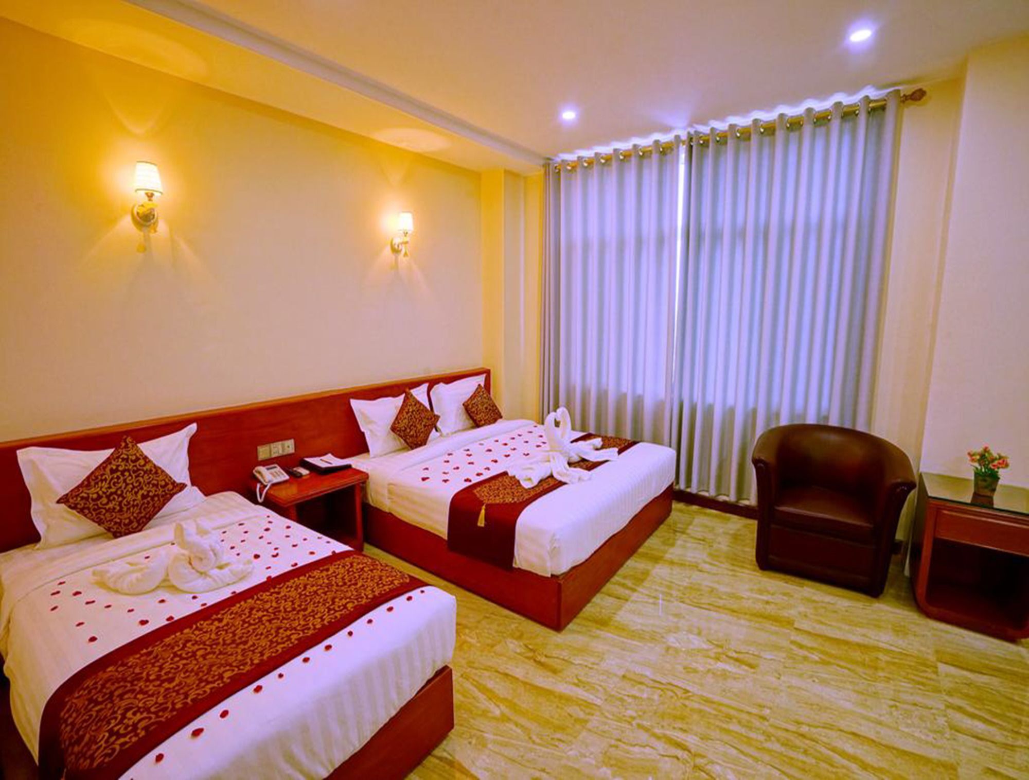 King Park Hotel Mandalay Buitenkant foto