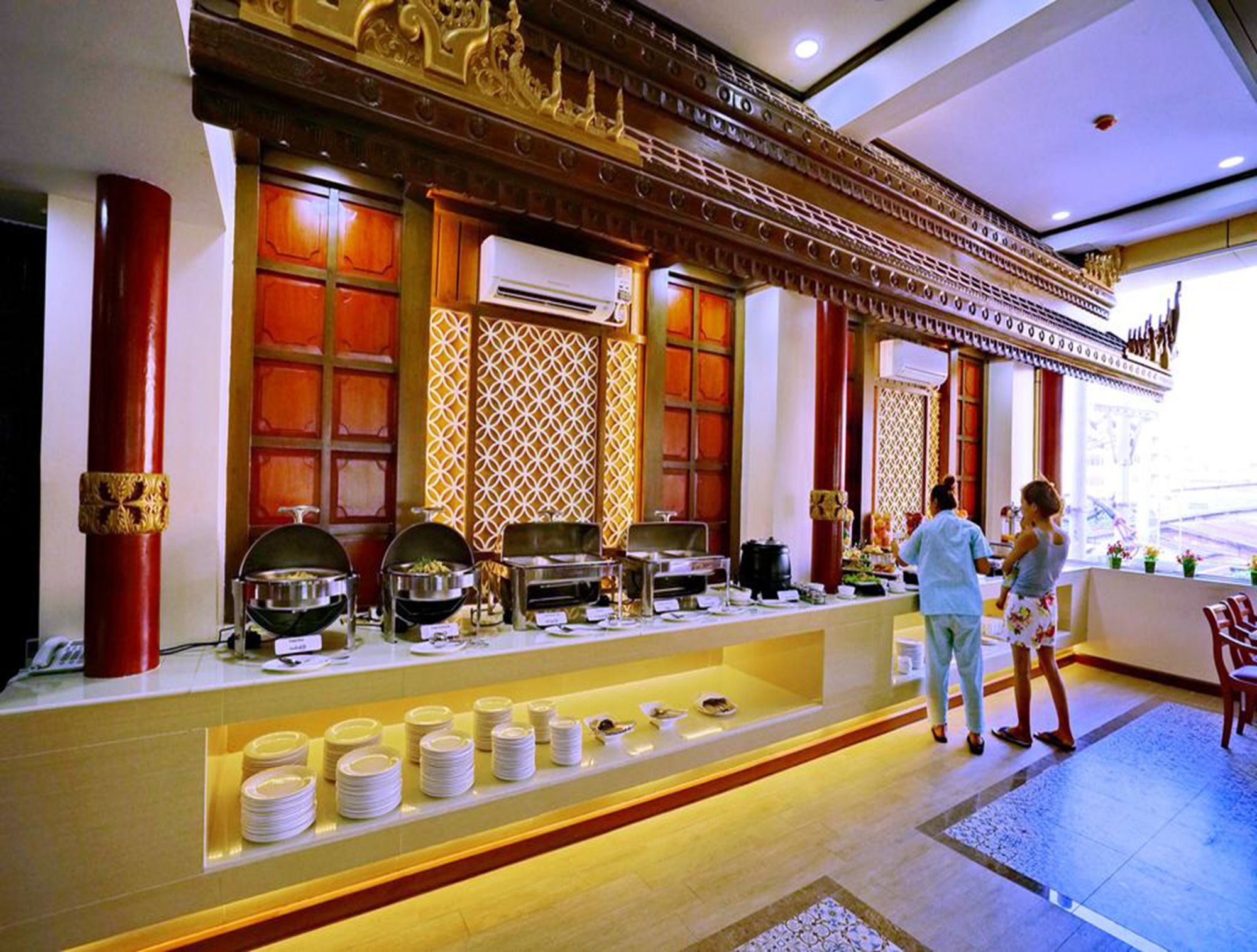 King Park Hotel Mandalay Buitenkant foto